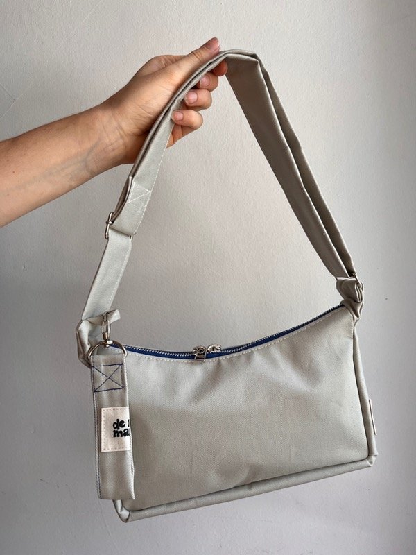 Producto - mini bolso CORAL: natural y azul marino