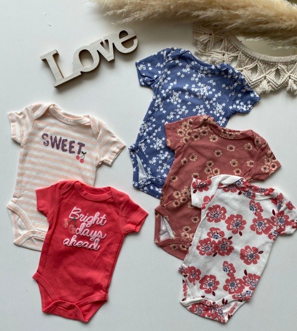 Producto - PACK X5 Bodys con diseños (6M) - COD 882