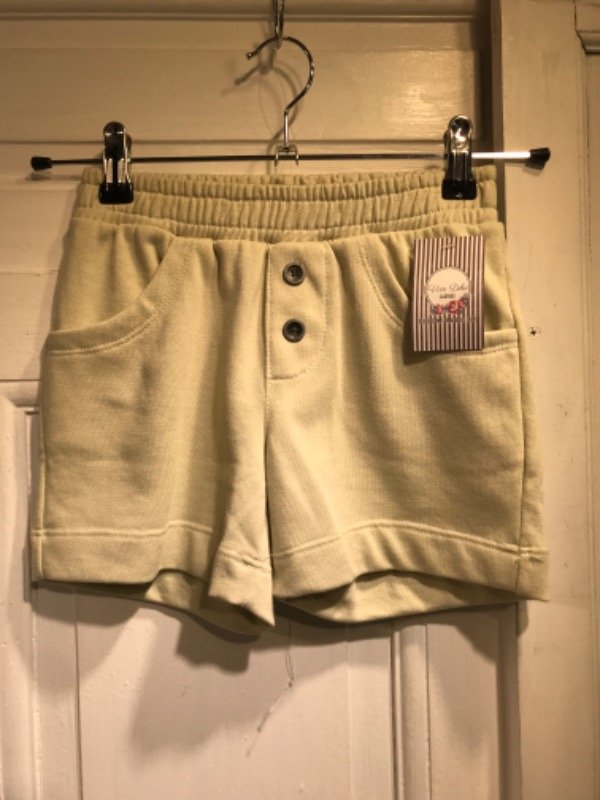 Producto - Short VAN DIKE algodón beige Nuevo c/etiqueta Talle 4 años - PRECIO: 28X
