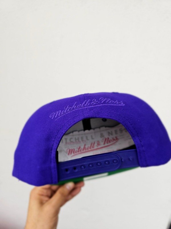 Snapback Los angeles lakers 1987 NBA Mitchell and Ness — imagen 6