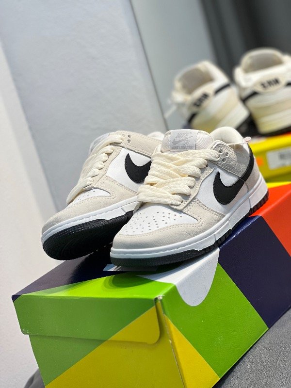 Producto - NIKE SB DUNK CREAM - 4