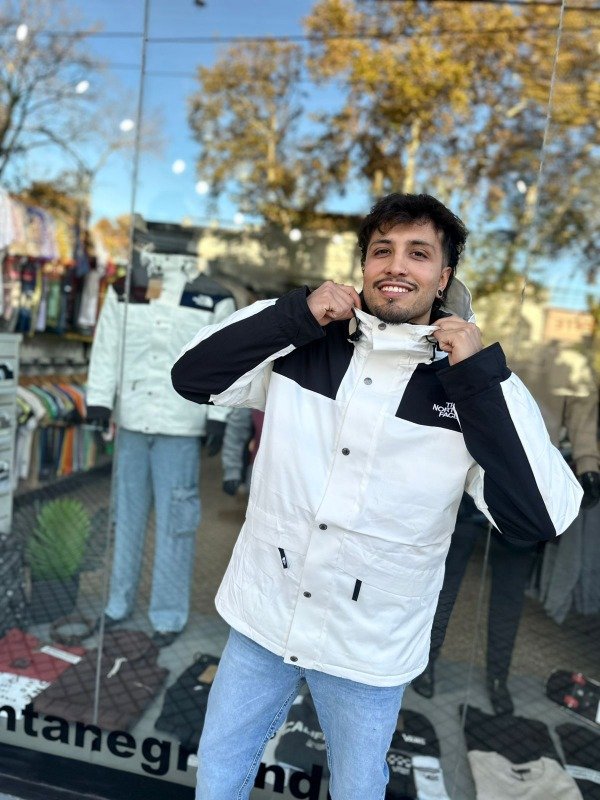 Producto - Campera North Face blanca