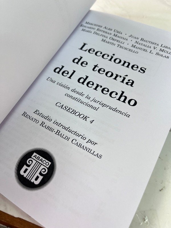 Producto - Lecciones de teoría del derecho. Casebook 4 - 2