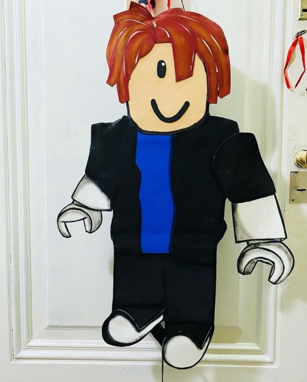 Producto - piñata roblox