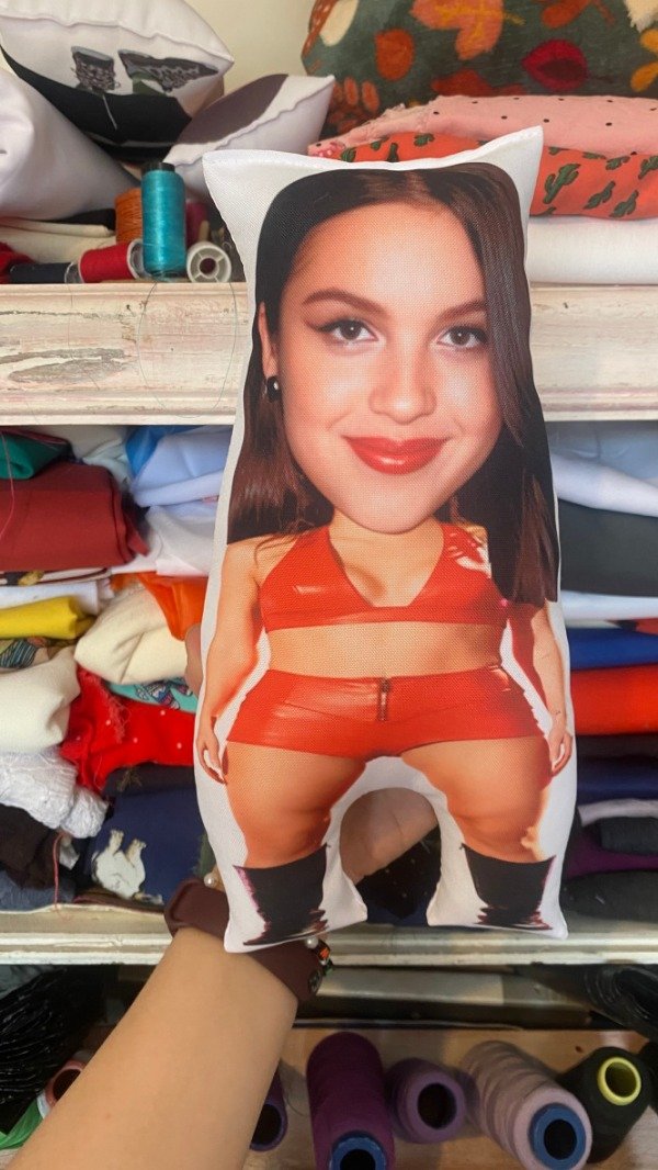 Producto - Muñeca Olivia Rodrigo - 1