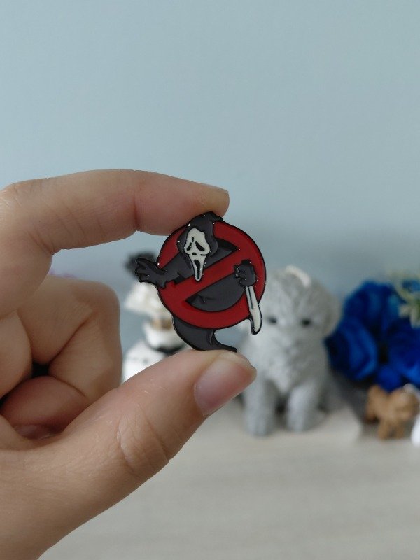 Producto - Pin metalizado - Scream #2002