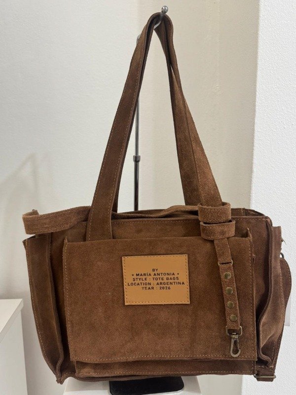 Producto - CARTERA DOLORES DE GAMUZA SUELA