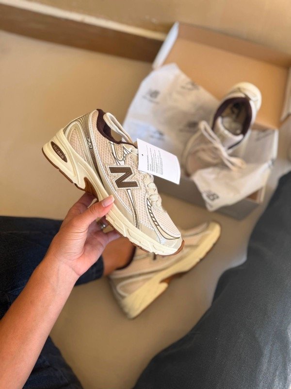 Producto - new balance 740 beige