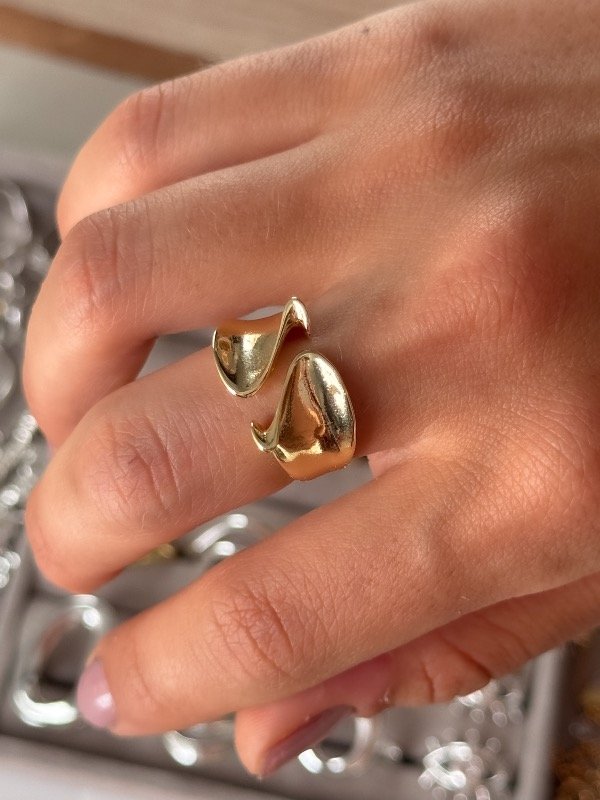 Producto - Maxi Anillo Ola dorado