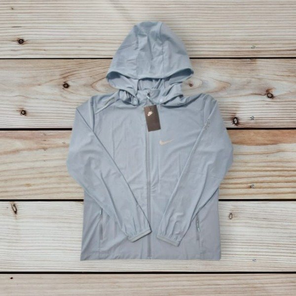 Producto - Campera NK ultraliviana lisa