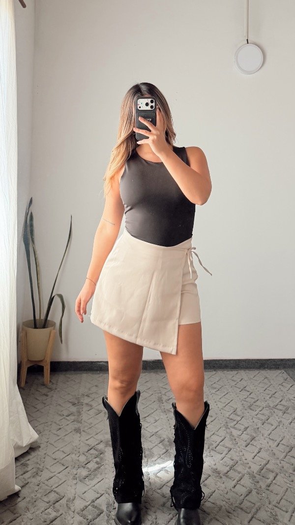 Producto - Short pollera asimétrico beige - 0