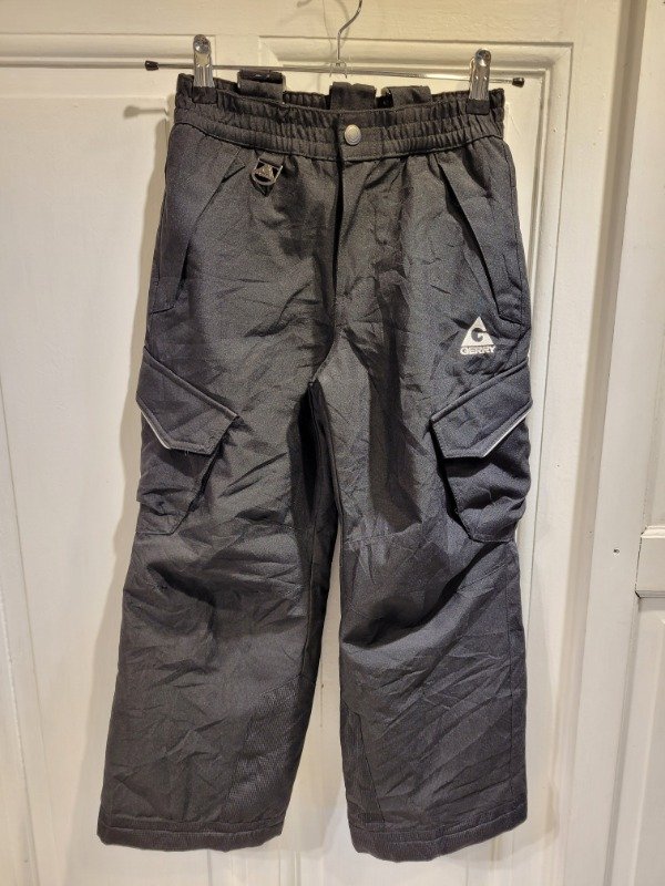 Producto - Pantalón de ski GERRY c/tirantes y trampa de nieve Talle 7/8 años - PRECIO: 123X