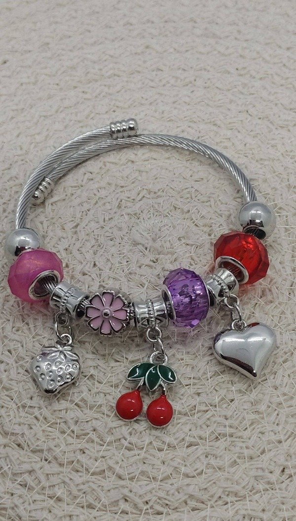 Producto - Pandora con Cerezas