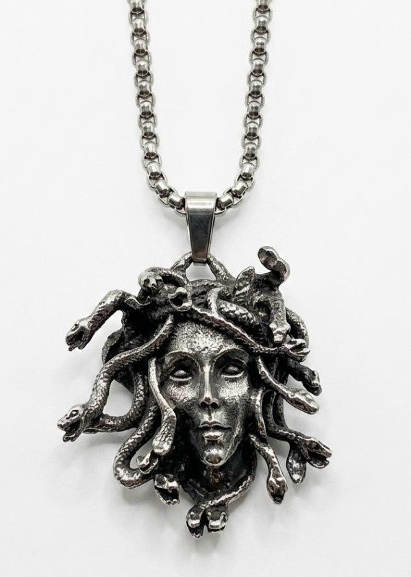 Producto - DIJE MEDUSA CON CADENA ACERO