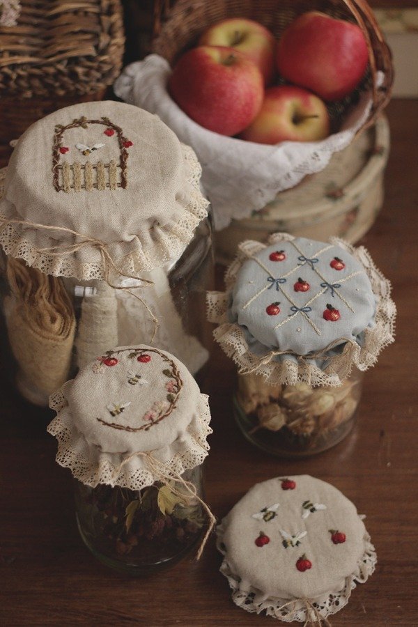 Producto - Frascos con Gorritos Bordados "Orchard Collection"