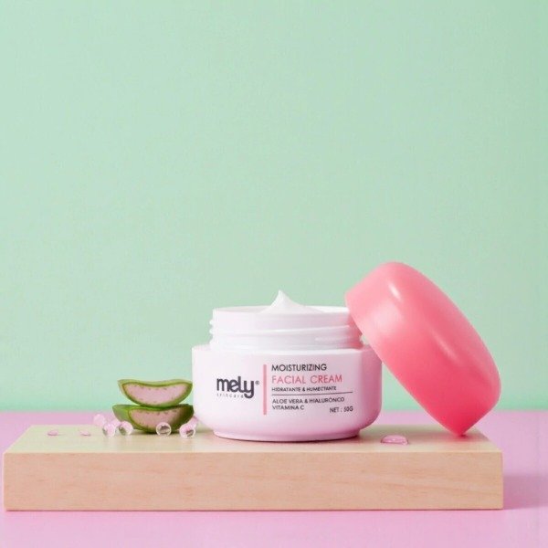 Producto - CREMA HIDRATANTE Y HUMECTANTE ALOE VERA Y HIALURONICO MELY