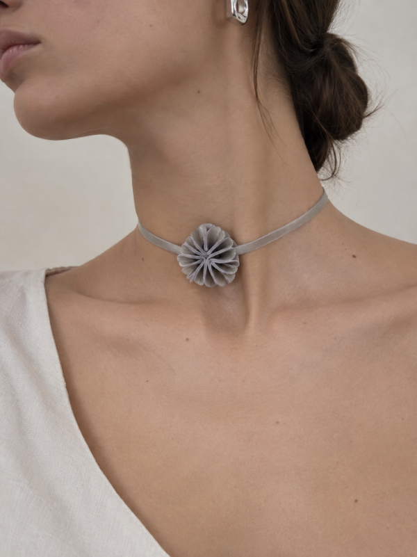 Producto - Choker Flor Beige - 3