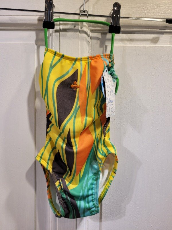 Producto - Traje de baño BRUMA varios colores Nuevo Con etiqueta Talle 2 años - PRECIO: 18X