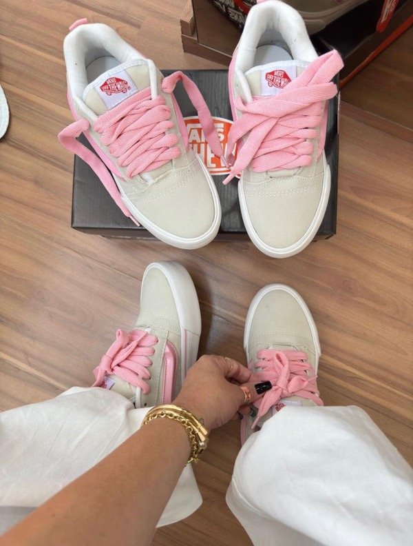 Producto - VANS KNU RS.