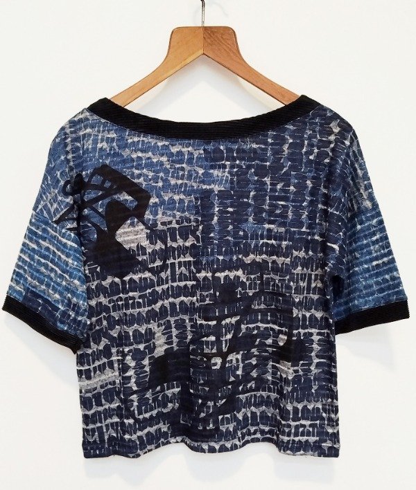 Producto - Remera Pausa -estampa Gotas y Formas-
