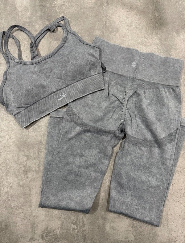 Producto - SET SEAMLESS PREMIUM GRIS
