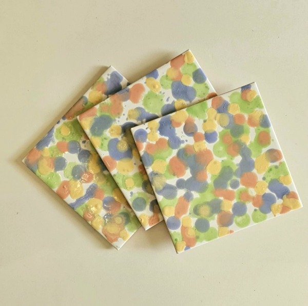 Producto - Azulejo artístico puntos- pastel