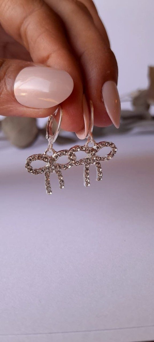 Producto - Aros acero blanco moños brillo