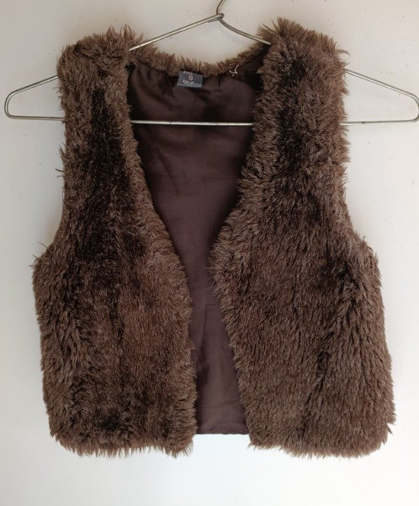 Producto - CHALECO DE PIEL MARCA ZARA TALLE 6