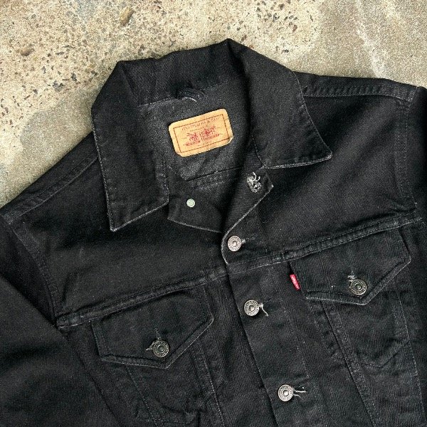 Producto - Campera de jean negra - Levis vintage