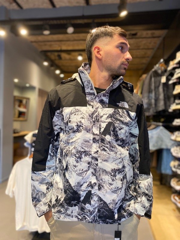 Producto - Campera TNF