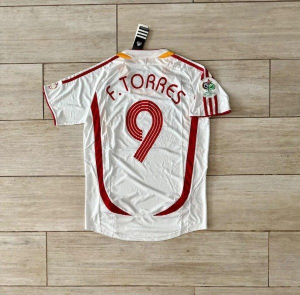 Producto - CAMISETA ESPAÑA IMPORTADA ALTERNATIVA RETRO 2006 #9 TORRES - 2