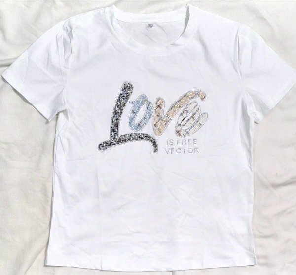 Producto - Remera Love