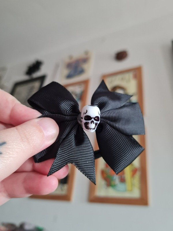 Producto - Colita moño Skull