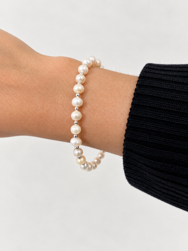 Producto - Pulsera de perlas con bolitas de plata