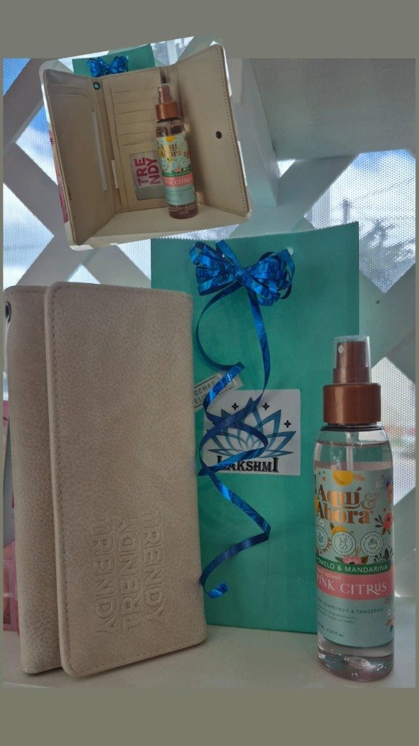 Producto - billetera trendy 2 + Body splas