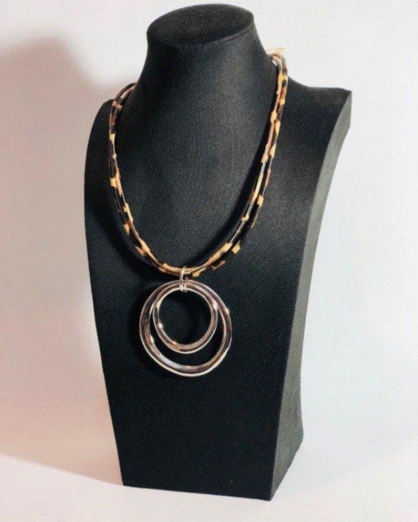 Producto - Collar Isabell Plateado