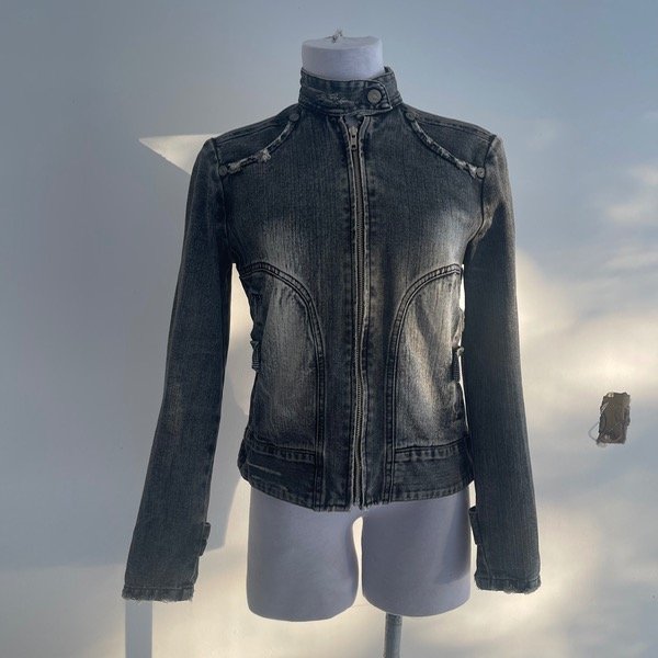 Producto - baiez grey jean jacket.