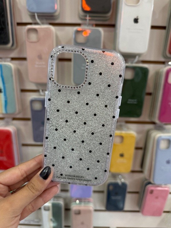 Producto - Case lunares c/strass plateado iph 16