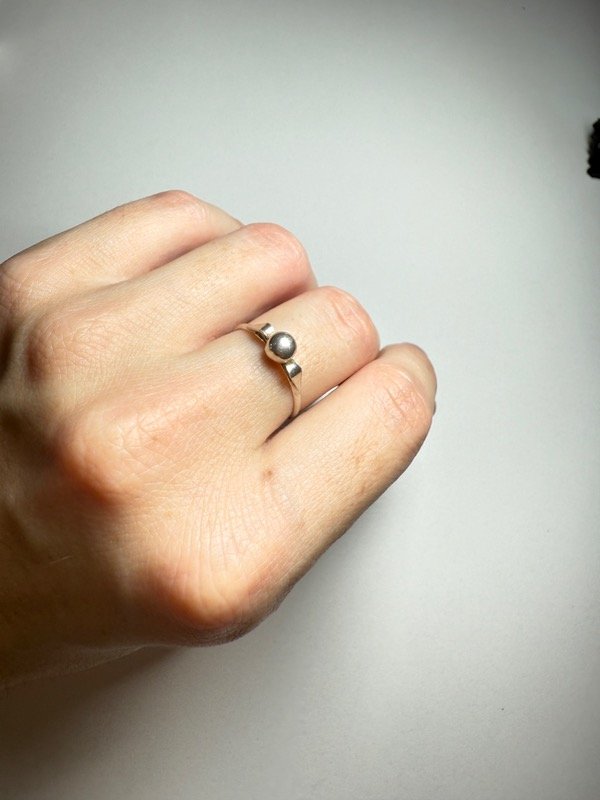 Producto - Plata con bolita sobresaliente - 1