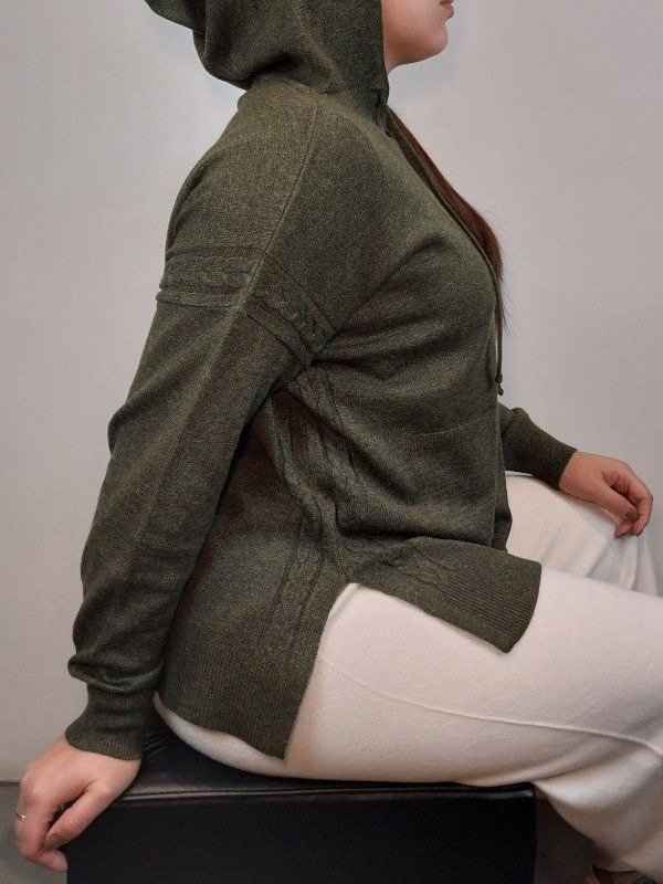 Producto - Sweater con capucha Belma Vol.2