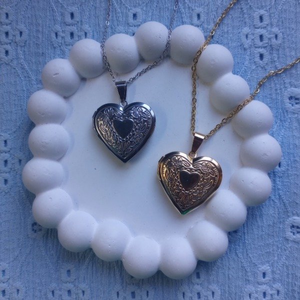 Producto - Collar Relicario Corazón