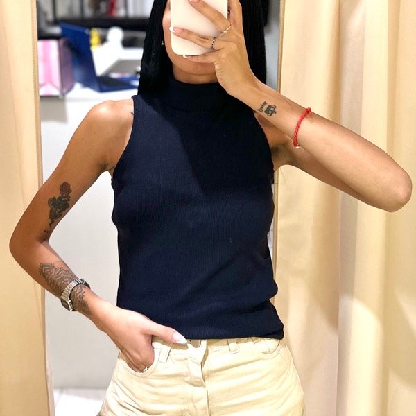 Producto - MUSCULOSA GINA NEGRO
