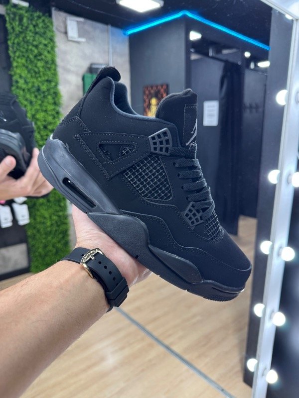 Producto - Retro 4 BLACK CAT