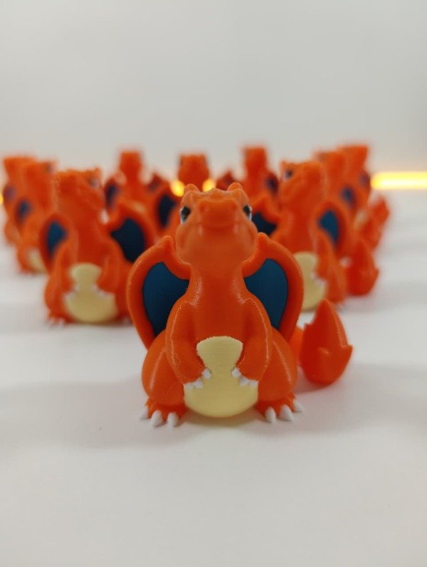 Producto - Figura Pokémon Charizard 5 cm - Pack por 10 unidades