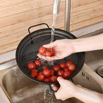 Producto - Colador Negro Con Manijas Pastas / Legumbres / Vegetales Acero 26 cm
