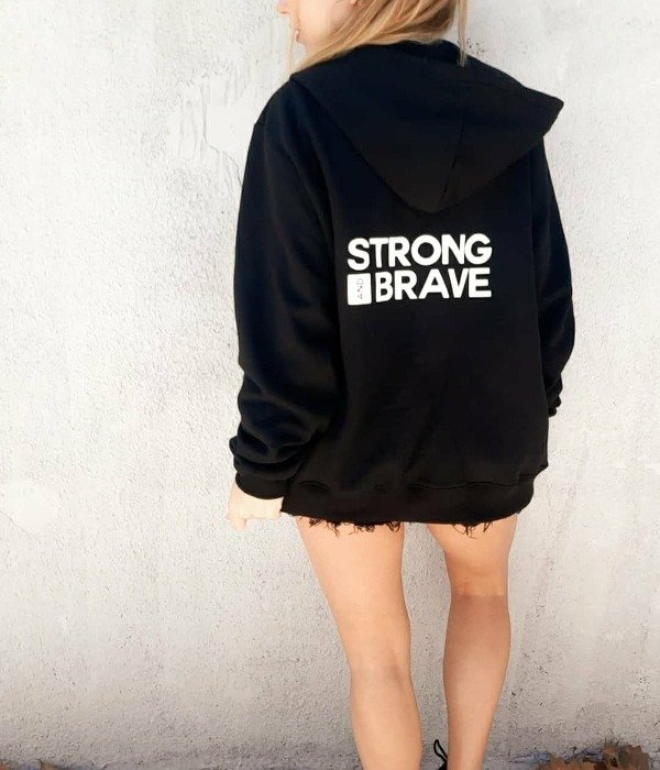 Producto - Campera UNISEX STRONG BRAVE
