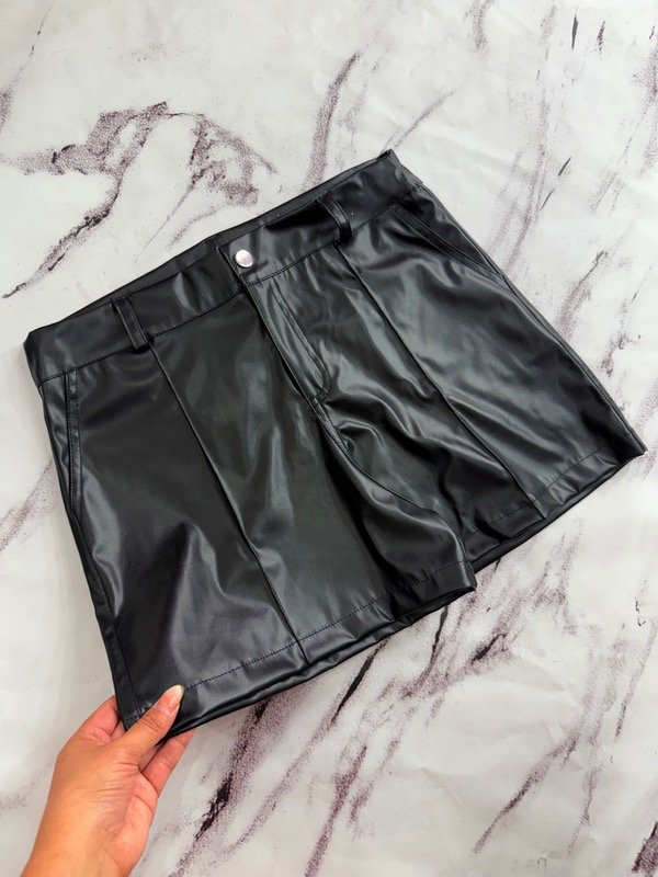 Producto - Shorts sastrero engomado