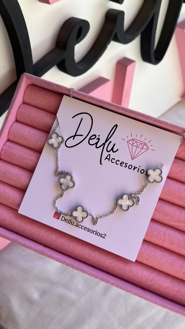 Producto - Collar tréboles blanco plateado