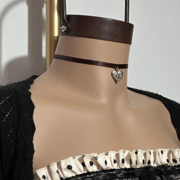 Producto - brown heart necklace
