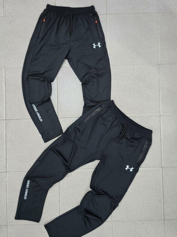 Producto - Pantalón Under Armour Térmico Negro